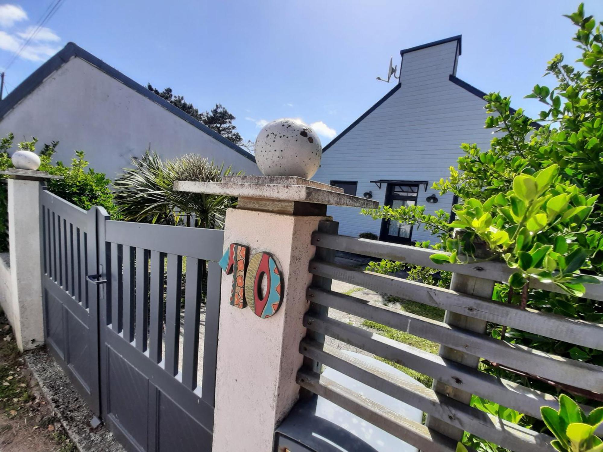 Maison Chaleureuse Bord De Mer Primelin Exterior foto